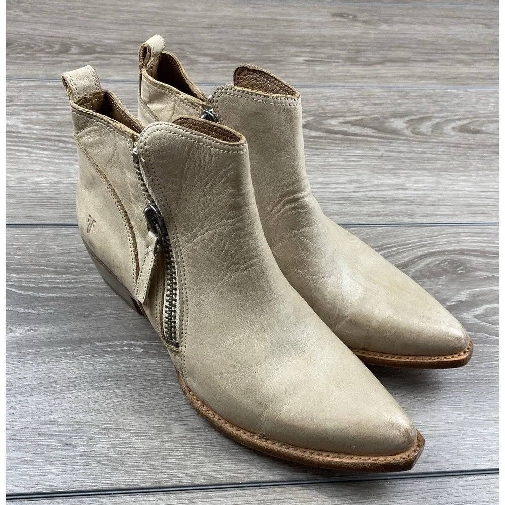 Frye Women's Sacha Moto Schootie‎ Zip Up Ankle Boots Light Beige Size 9 B
